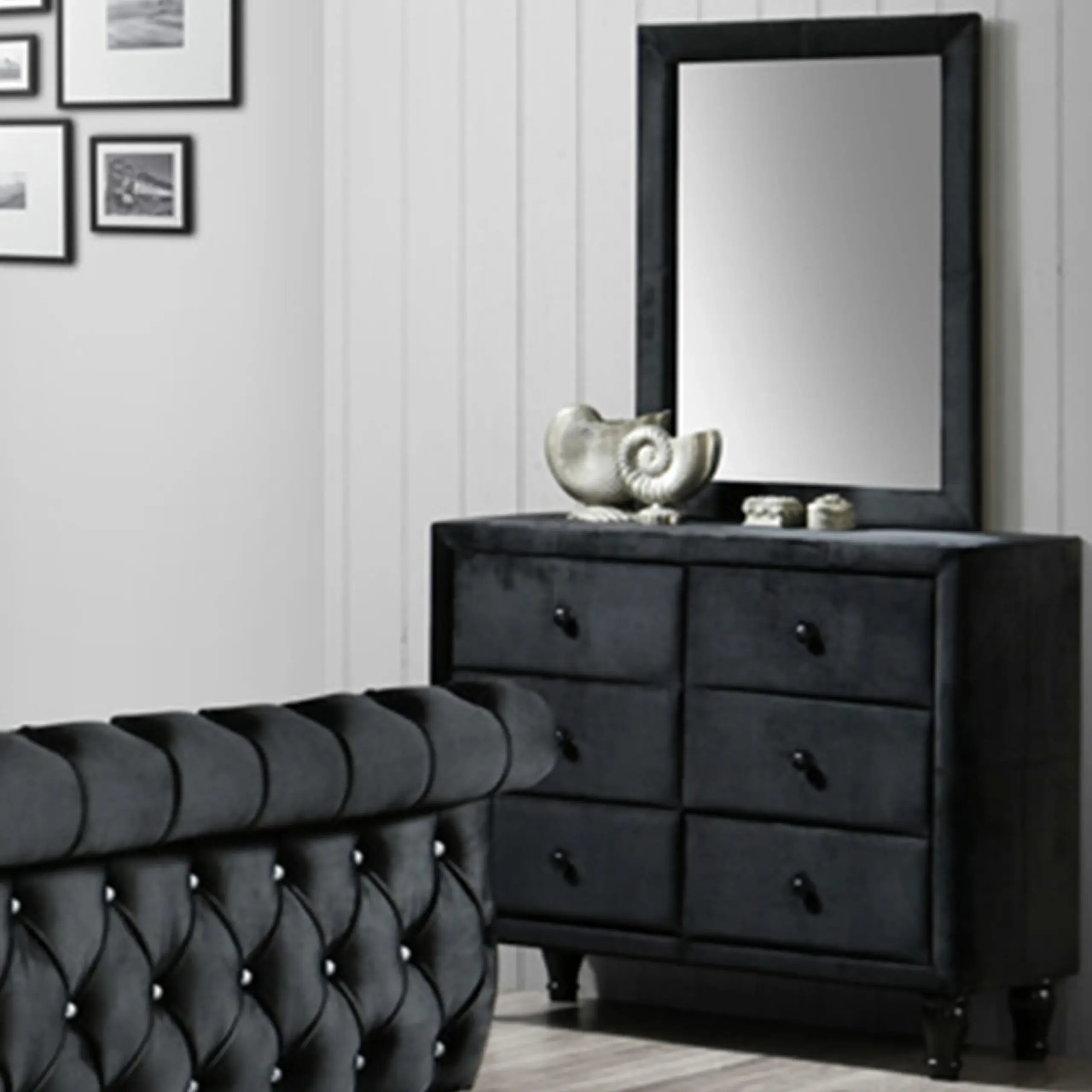 Lusso Dresser 1 United Furniture