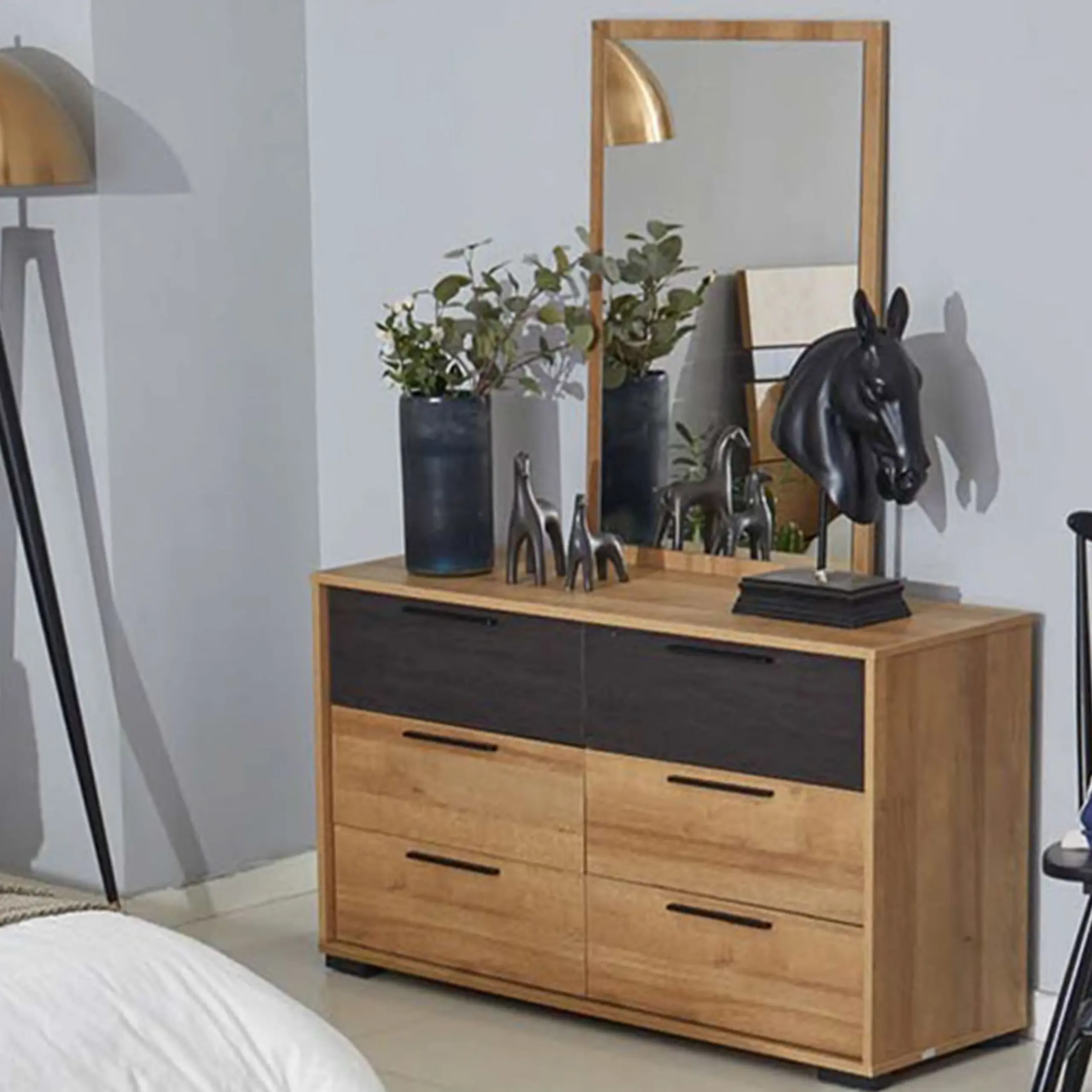 Pula Dresser 2 United Furniture