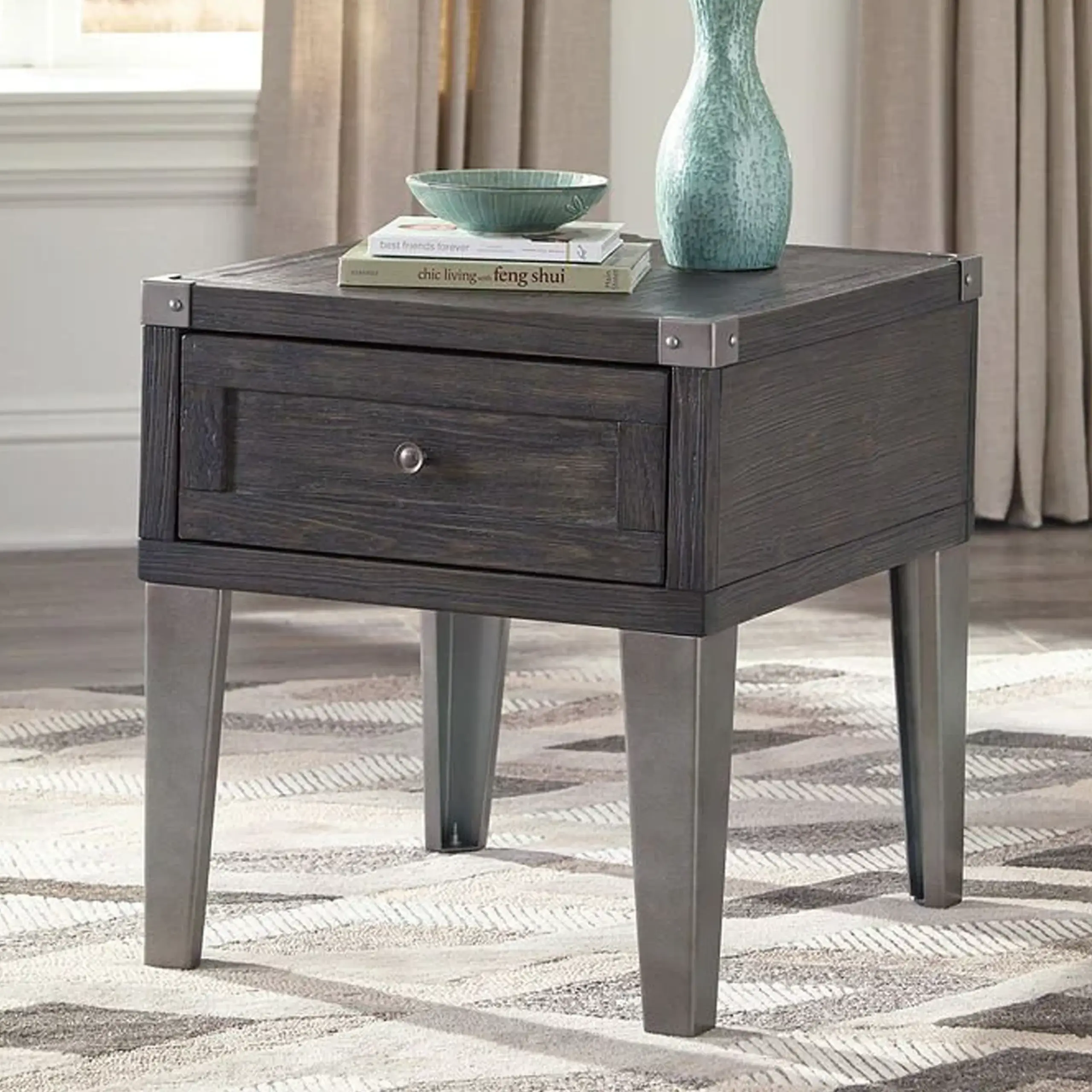 Todoe End Table United Furniture