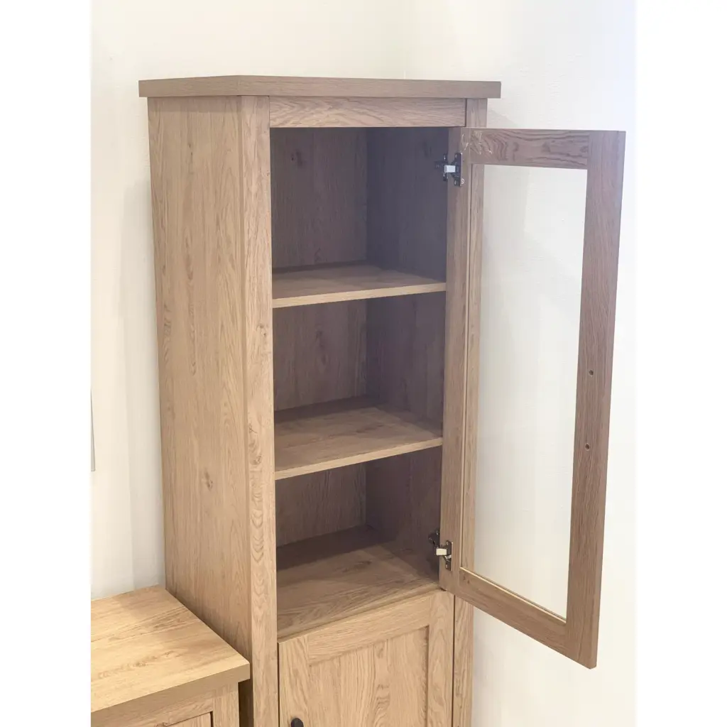 Fortworth Right Display Cabinet Bg 2 United Furniture