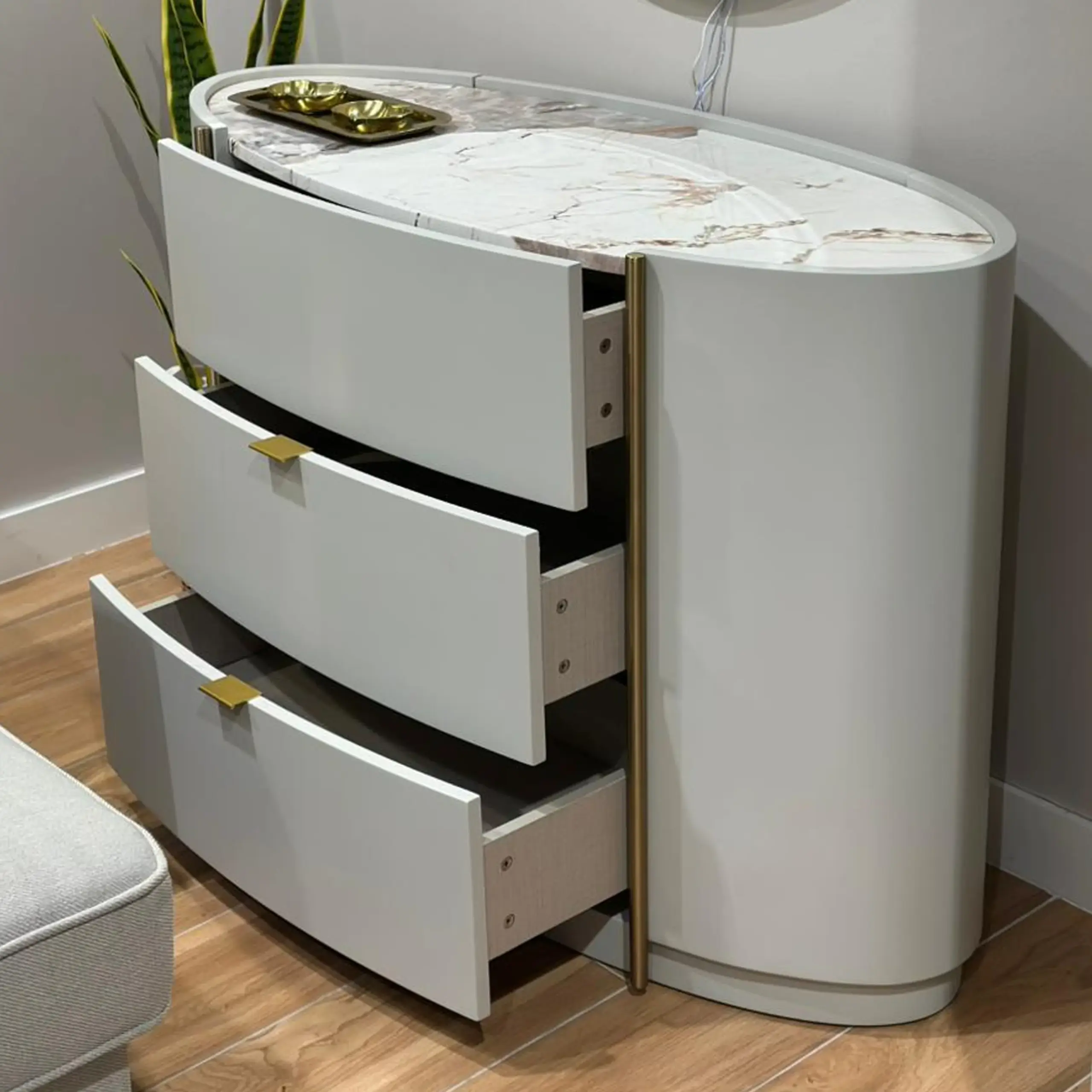 Malpensa Medium Dresser 1 United Furniture