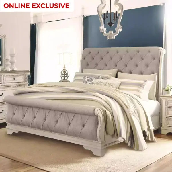 Realyn King Bed