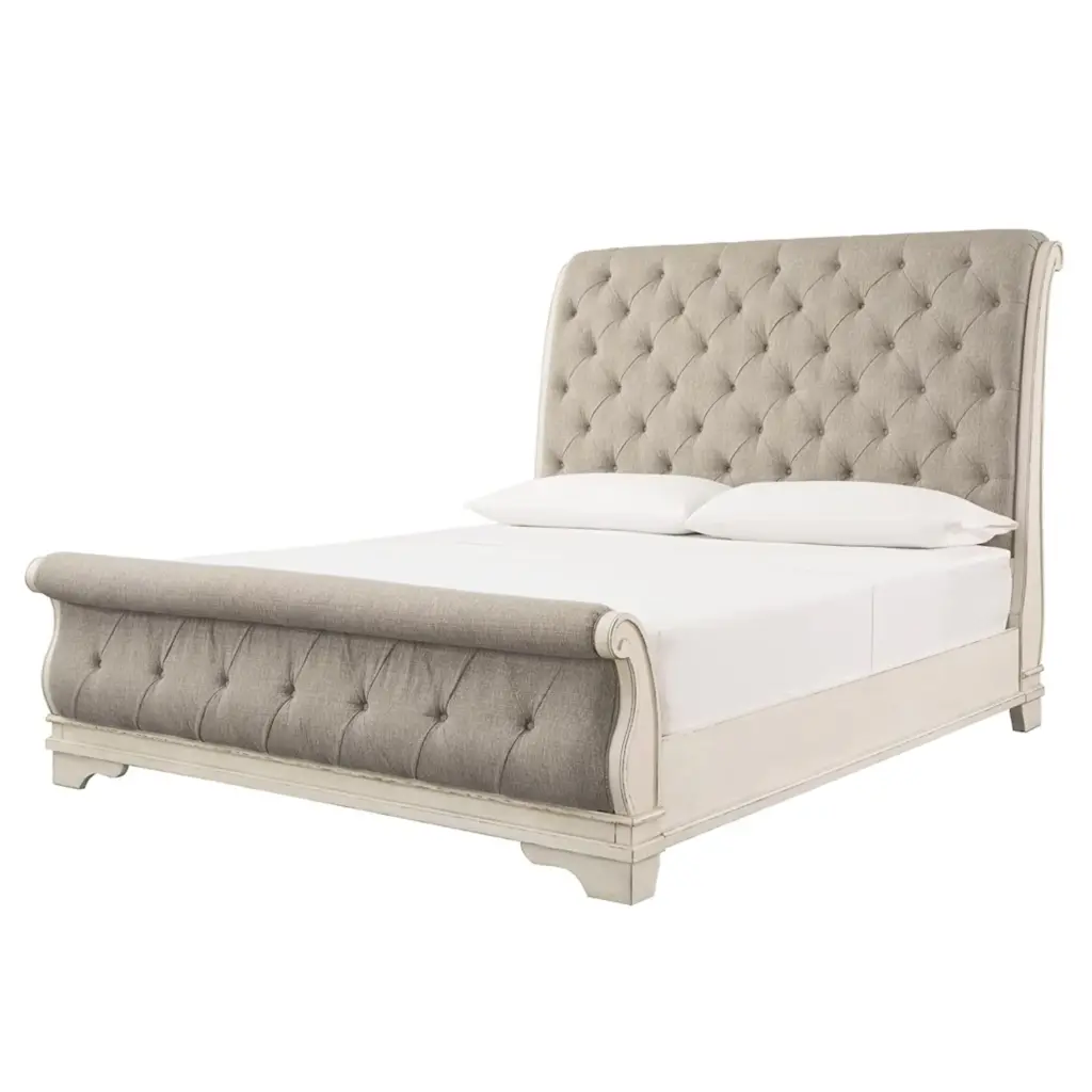 Realyn King Bed 2 United Furniture