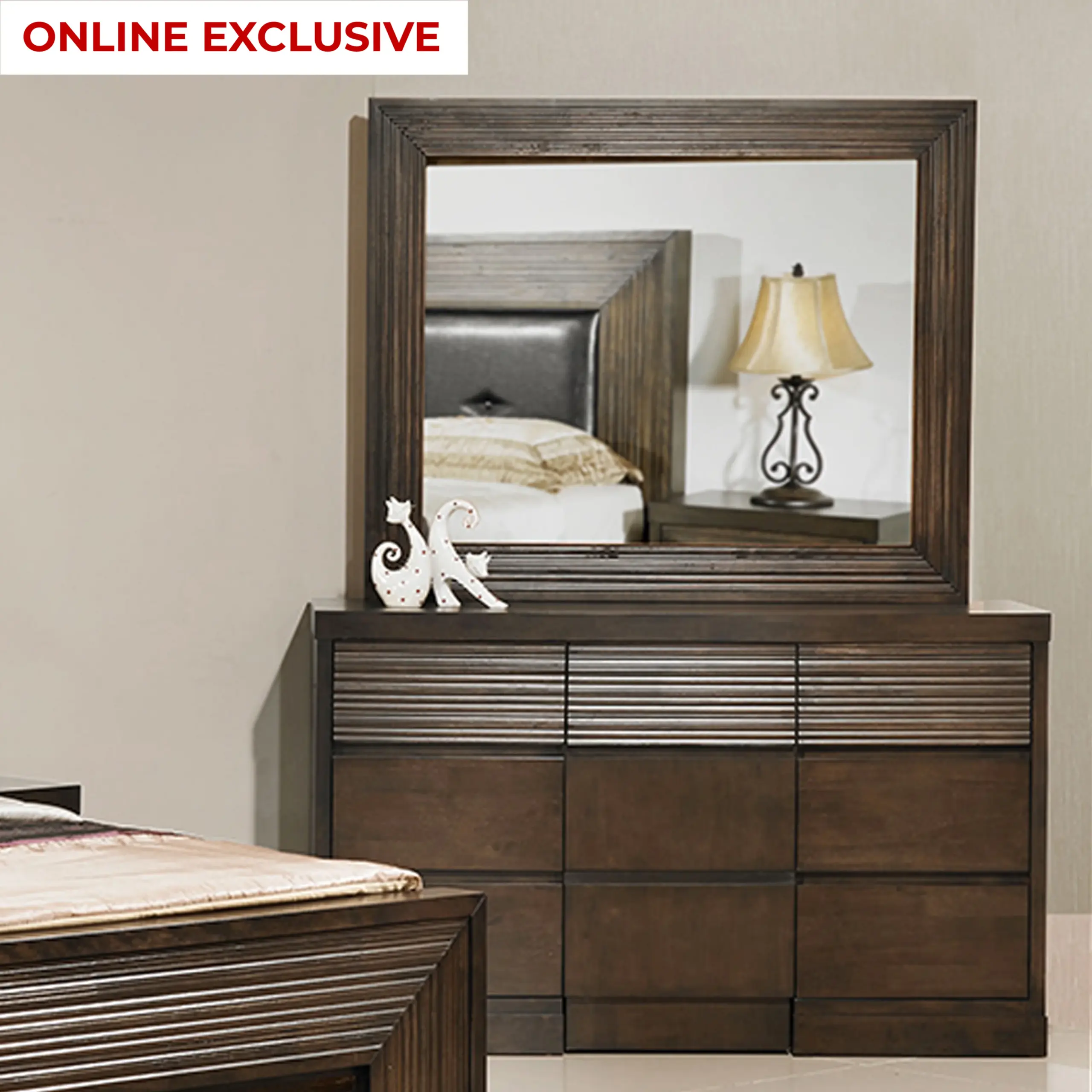 Hauzton Dresser United Furniture