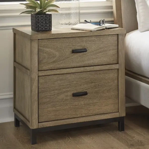 Tomtyn Night Stand
