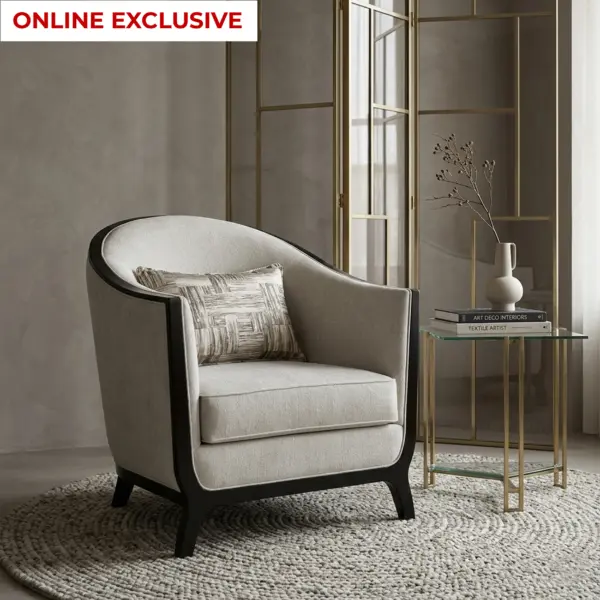 Asimah Single Seater