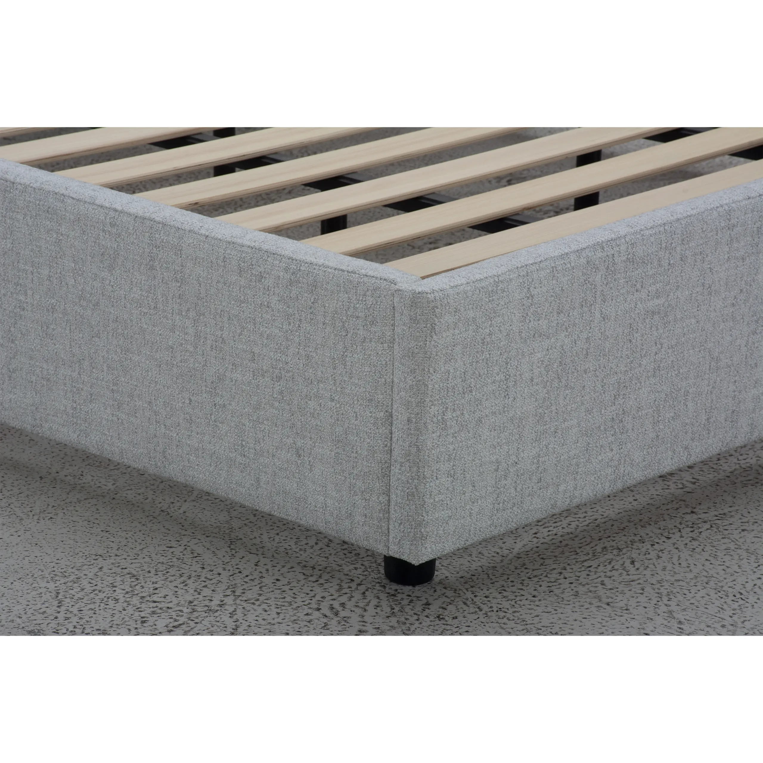 Zuri Bed Lightgrey Scaled1 United Furniture