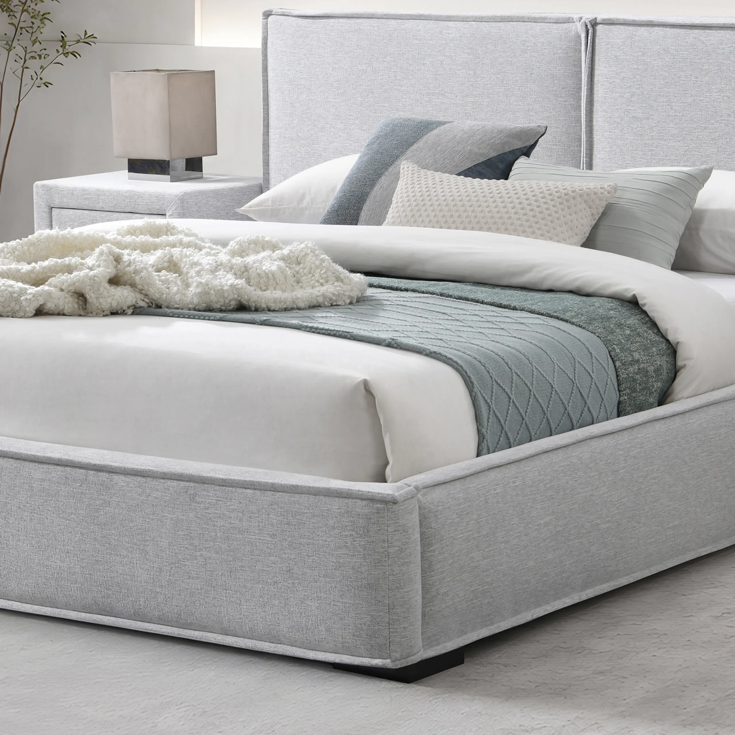 Marvelle Bed Grey Swatch United Furniture