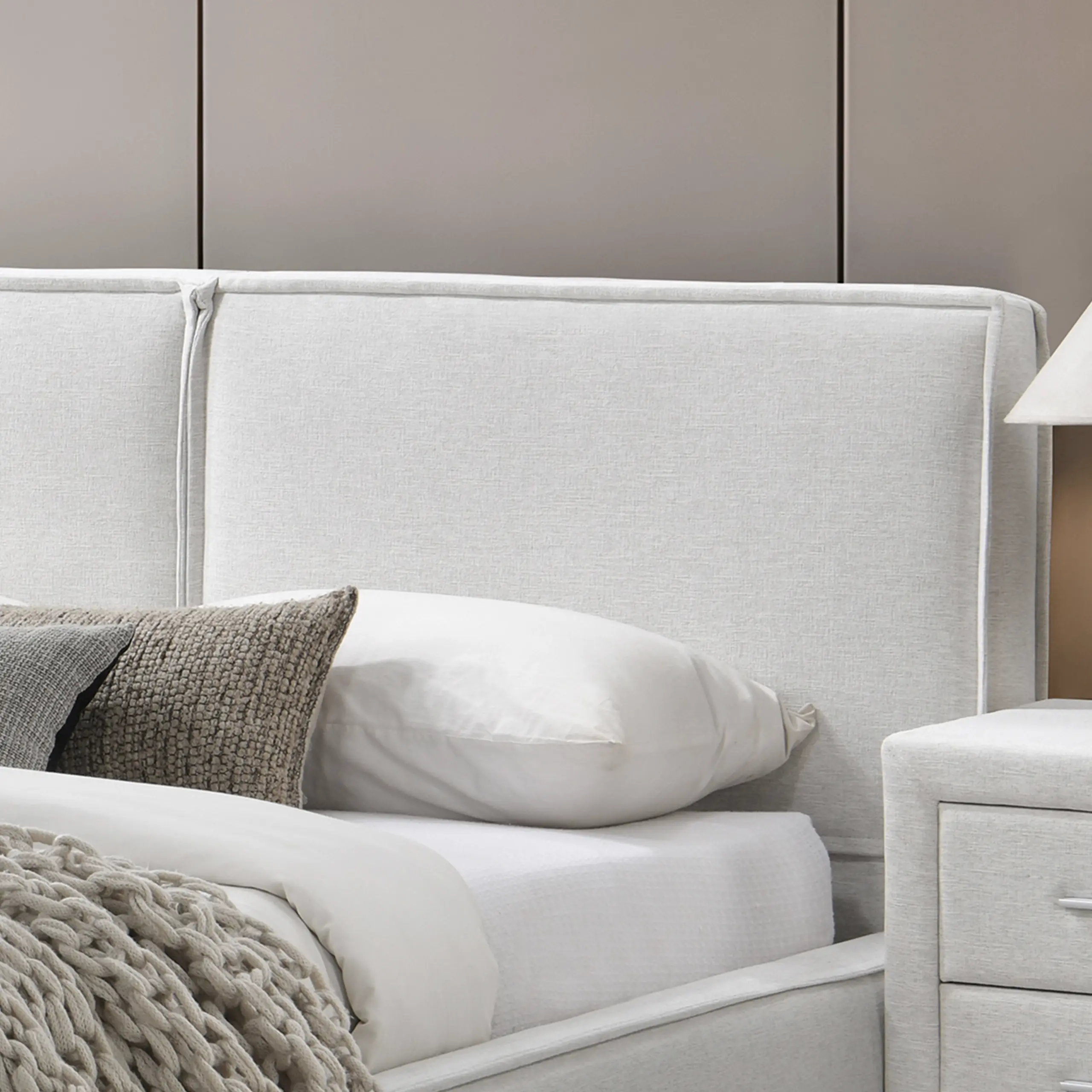 Marvelle Bed Ivory Swatch 1 United Furniture
